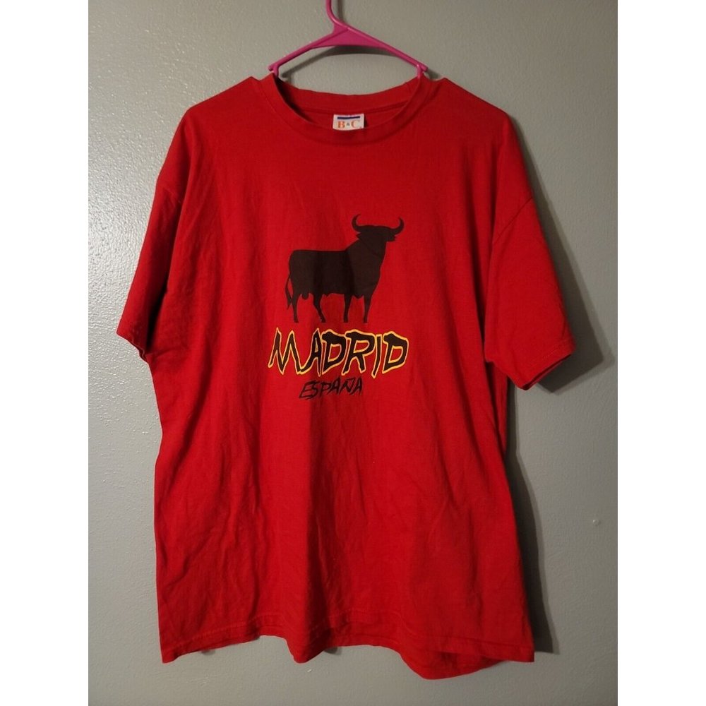 B & C Madrid European Style Exact 150 España Red Standing Bull T Shirt Size XL